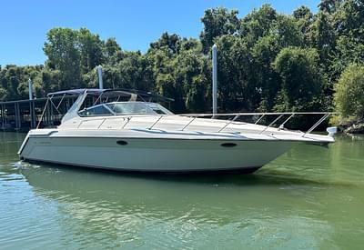 BOATZON | Regal 402 Commodore 1999