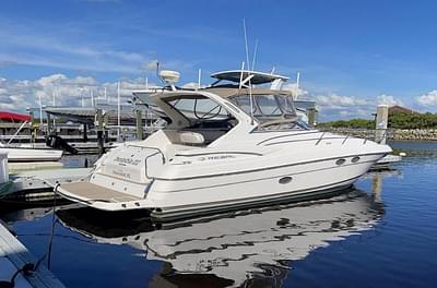 BOATZON | 2005 Regal Commodore 3560 BOATZON | 2005 Regal Commodore 3560