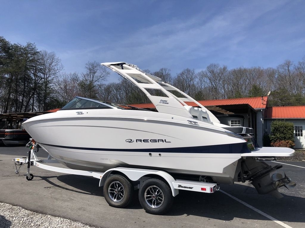 2024 Regal LS4 - Sold Boat