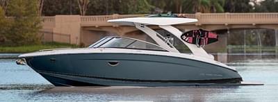 BOATZON | Regal LS9 Surf 2025