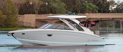 BOATZON | Regal LS9 Surf 2025