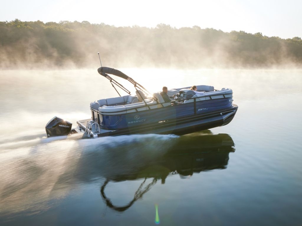 2025 Regency 230 DL3 - Sold Boat