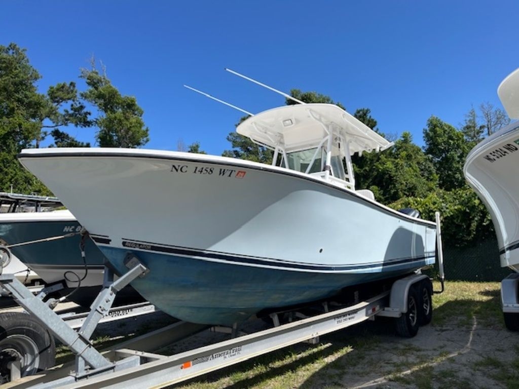 2002 Regulator 26FS - Sold Boat