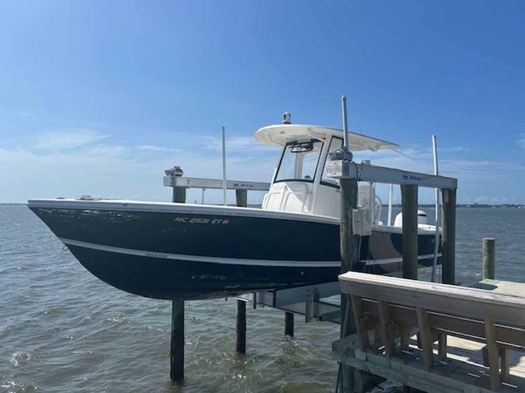 2021 Regulator 26XO - Sold Boat