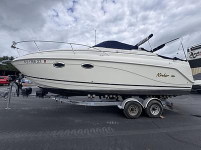 BOATZON | Rinker 270 Fiesta Vee Express Cruiser 2005 BOATZON | Rinker 270 Fiesta Vee Express Cruiser 2005