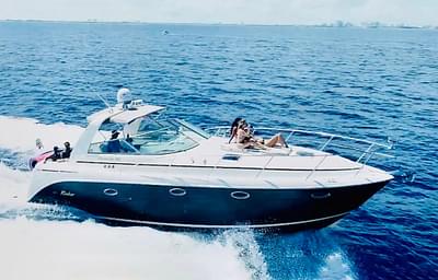 BOATZON | 2005 Rinker Fiesta Vee 410 BOATZON | 2005 Rinker Fiesta Vee 410