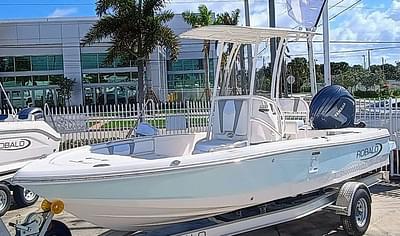 BOATZON | Robalo 206 Cayman 2024 BOATZON | Robalo 206 Cayman 2024