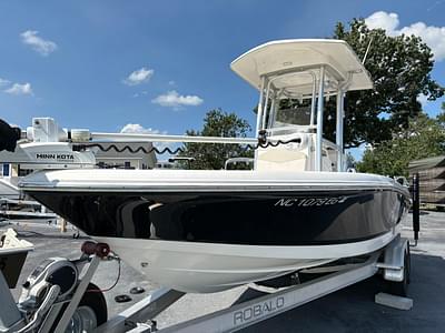BOATZON | 2017 Robalo 226 Cayman BOATZON | 2017 Robalo 226 Cayman