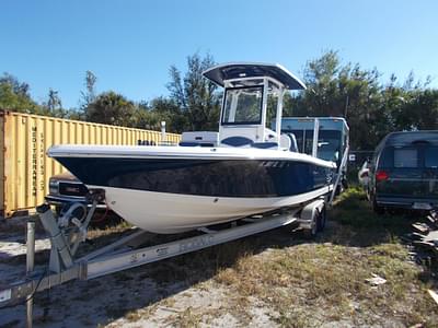 BOATZON | Robalo 246 Cayman 2020