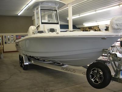 BOATZON | Robalo 246 Cayman 2024