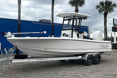 BOATZON | Robalo 246 Cayman 2025 BOATZON | Robalo 246 Cayman 2025