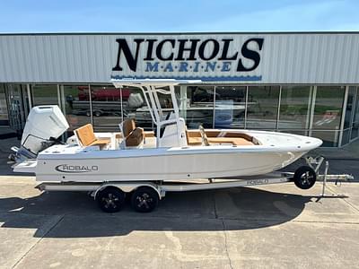 BOATZON | Robalo 246 Cayman 2025