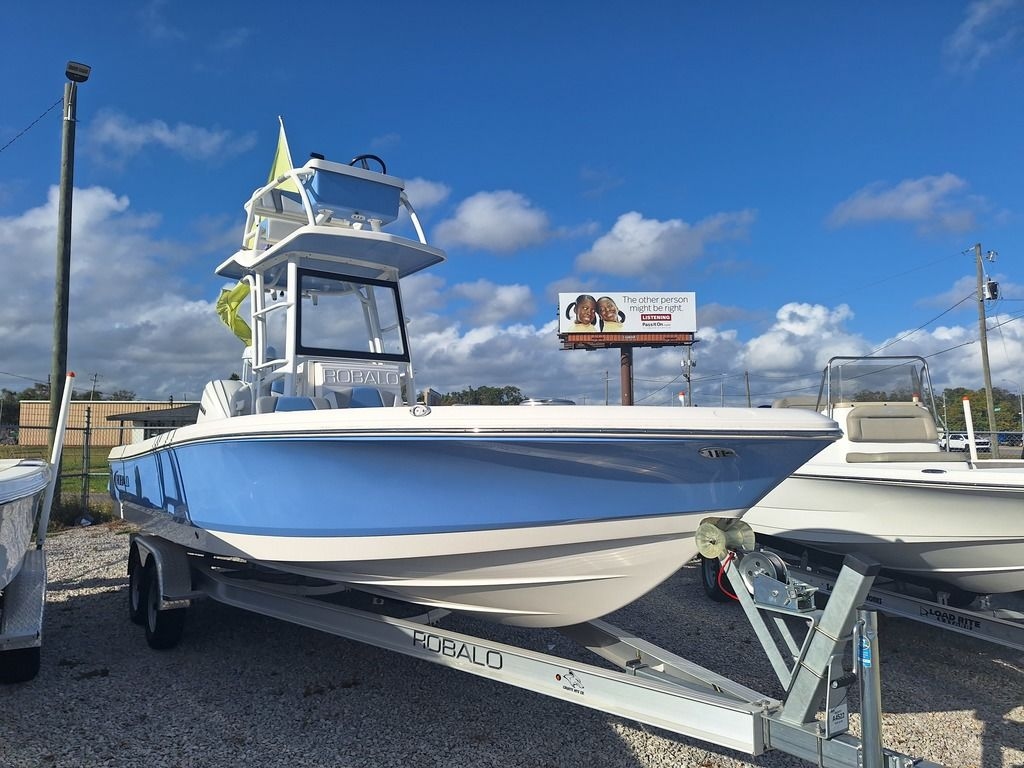 2024 Robalo 246 Cayman SD - Sold Boat
