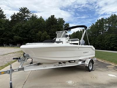 BOATZON | Robalo R160 2025