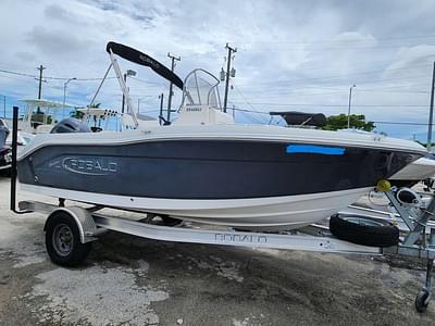 BOATZON | Robalo R180 2020