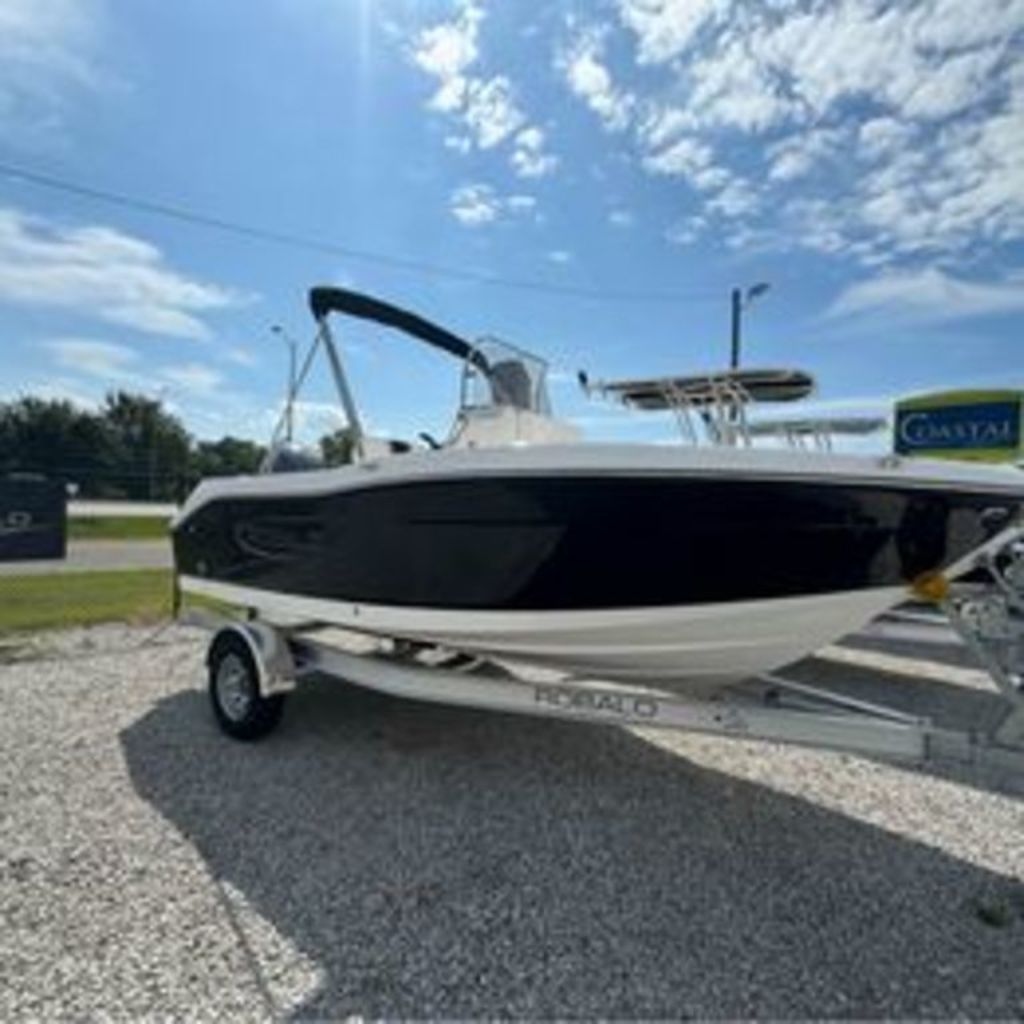 2024 Robalo R180 - Sold Boat