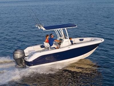 BOATZON | Robalo R200 2025