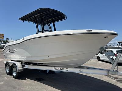 BOATZON | Robalo R200 Center Console 2025 BOATZON | Robalo R200 Center Console 2025
