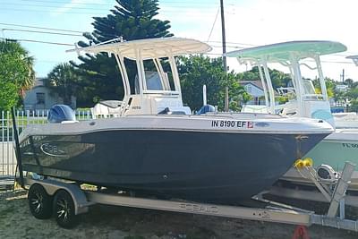 BOATZON | Robalo R202 Explorer 2021 BOATZON | Robalo R202 Explorer 2021