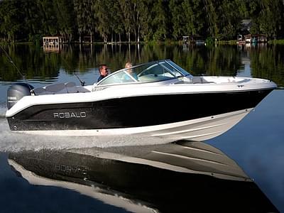 BOATZON | Robalo R207 2014