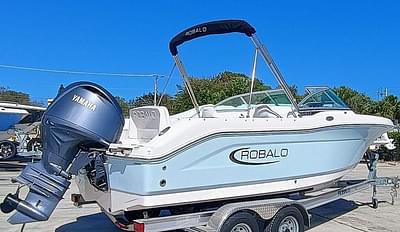 BOATZON | Robalo R207 2024