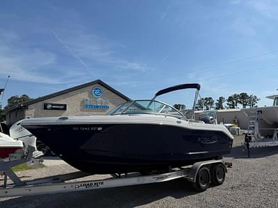 BOATZON | Robalo R207 Dual Console 2024