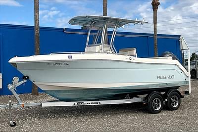 BOATZON | Robalo R222 2016