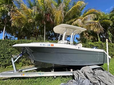 BOATZON | 2018 Robalo R222 BOATZON | 2018 Robalo R222