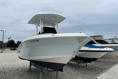 BOATZON | Robalo R222 2020