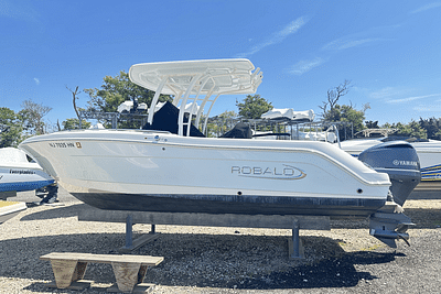 BOATZON | Robalo R222 2020