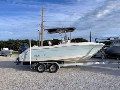 BOATZON | 2016 Robalo R222 Center Console