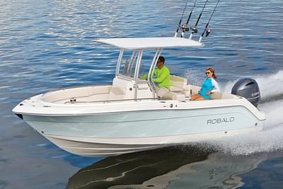 BOATZON | Robalo R222 Center Console 2017