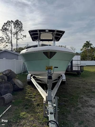 BOATZON | Robalo R222CC