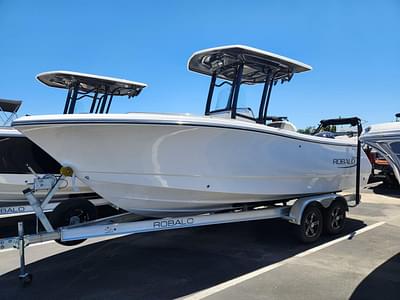 BOATZON | Robalo R230 2023