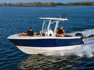 BOATZON | Robalo R230 2025