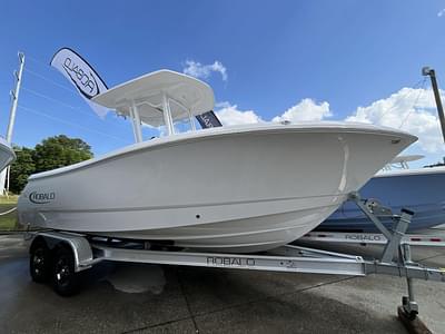 BOATZON | Robalo R230 Center Console 2024