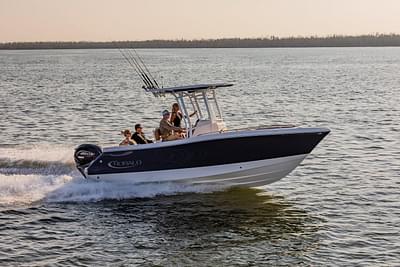 BOATZON | Robalo R230 Center Console 2025