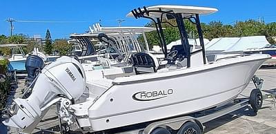 BOATZON | Robalo R232 EX 2025