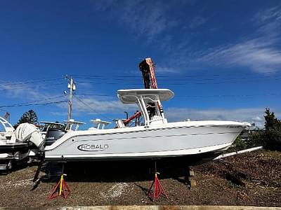 BOATZON | Robalo R242 Center Console 2021