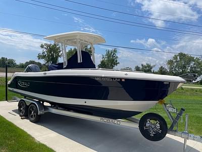 BOATZON | Robalo R242EX 2019