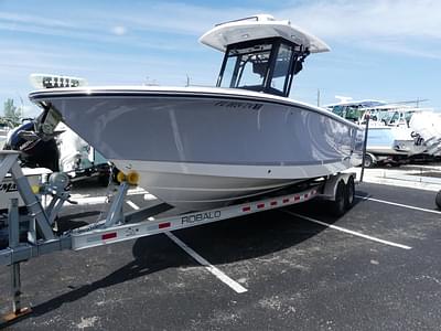 BOATZON | Robalo R250 2023