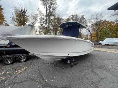 BOATZON | Robalo R250 Center Console 2025