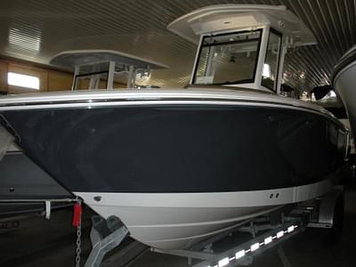 BOATZON | Robalo R250 Center Console 2025