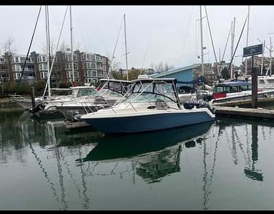 BOATZON | Robalo R265 Walkaround 2005