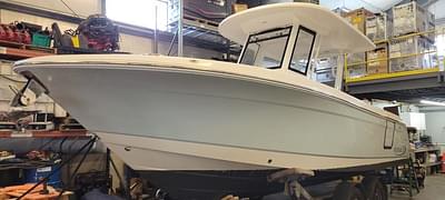 BOATZON | Robalo R272 2020