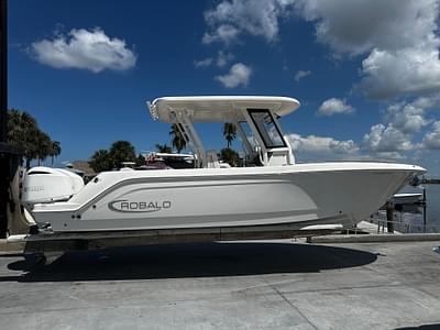 BOATZON | Robalo R272 Center Console 2019