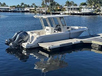 BOATZON | Robalo R272 Center Console 2021