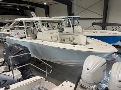 BOATZON | Robalo R300 2025