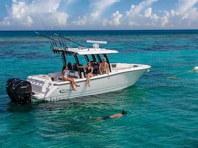 BOATZON | Robalo R300 2025