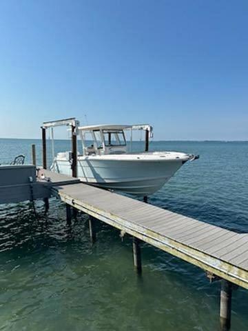 BOATZON | Robalo R302 2023